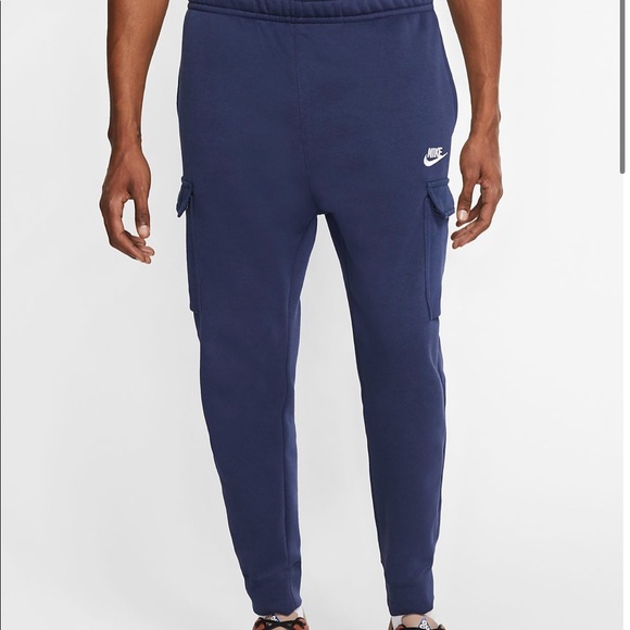 Nike sweatpants - Picture 1 of 4